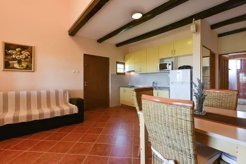 Villa Steffany Apartments Kolan